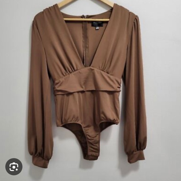 Line & Dot Evereve Bodysuit - Picture 2 of 2